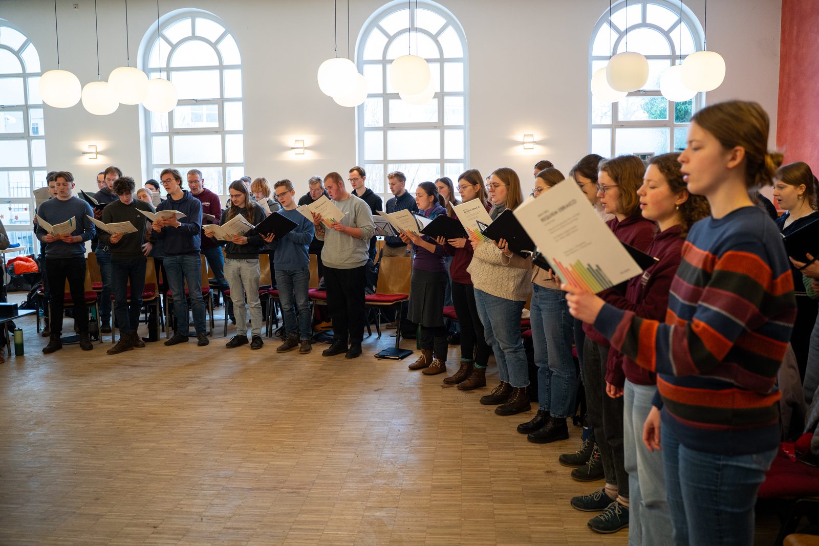 Gruppenfoto singend 2
